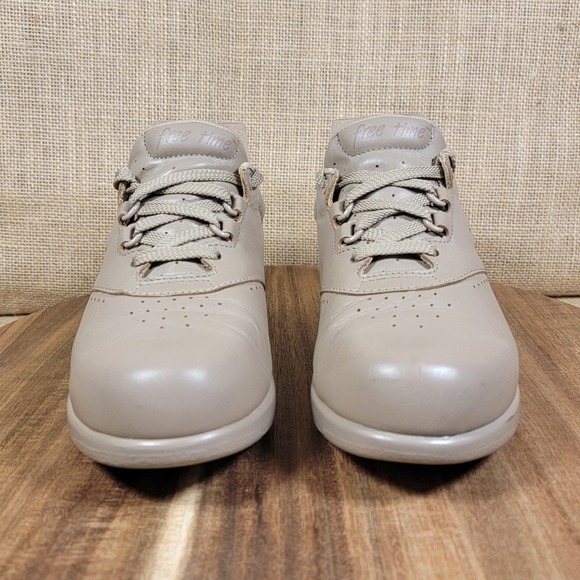 SAS Free Time Shoes Leather Comfort Walking Beige Lace Up Orthopedic Women's 5.5 - Picture 2 of 10